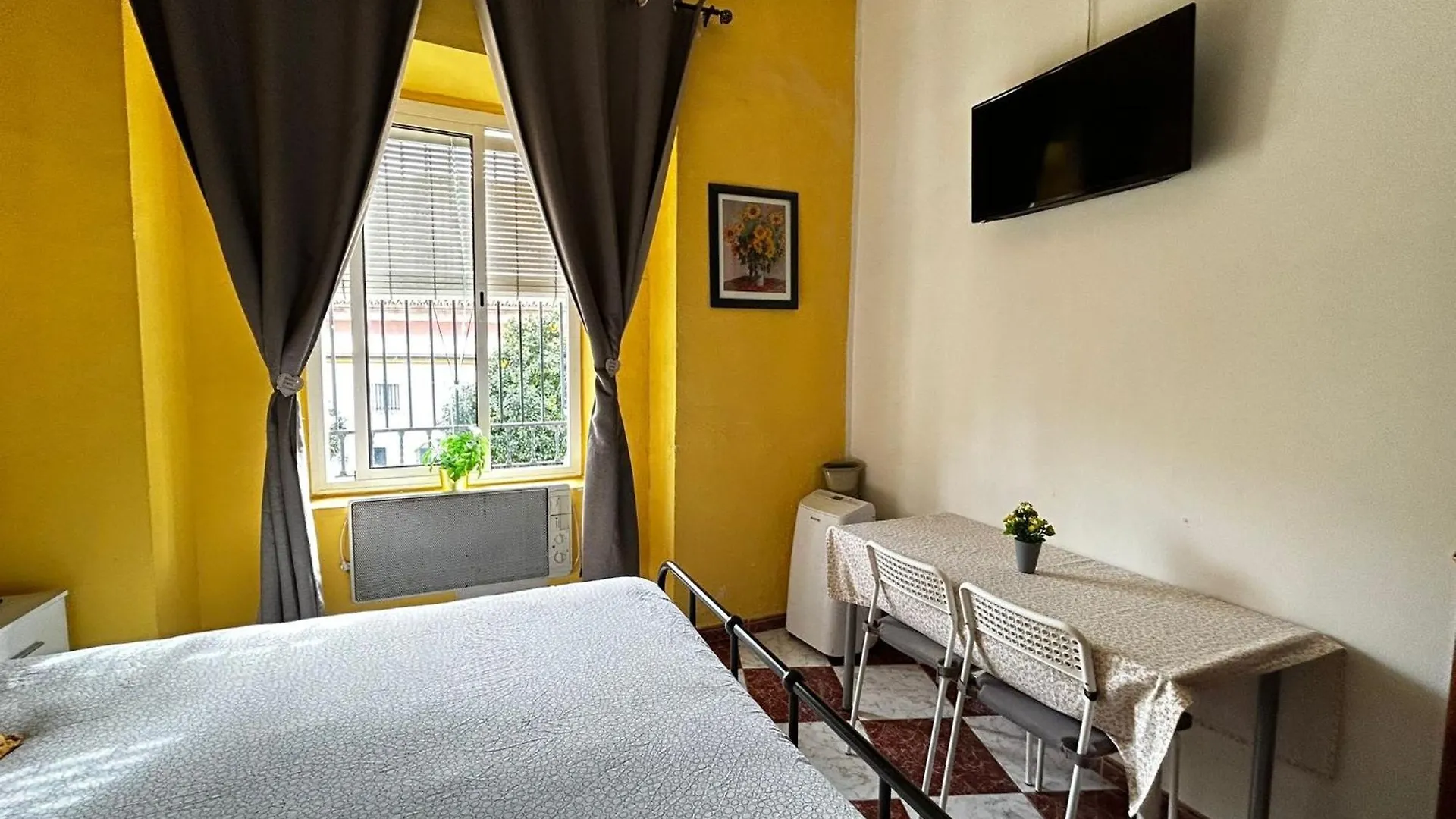 Casa de hóspedes Santa Isabel Low Cost Rooms In Private House Sevilha Espanha